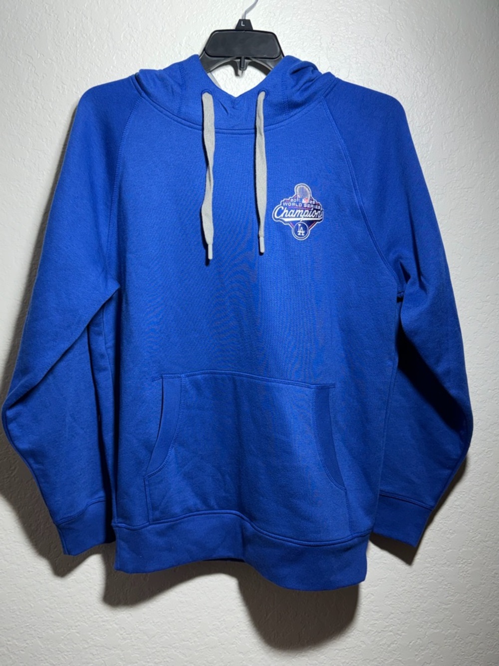 Antigua Dodgers 2025 World Champions Royal Blue Pullover Hoodie